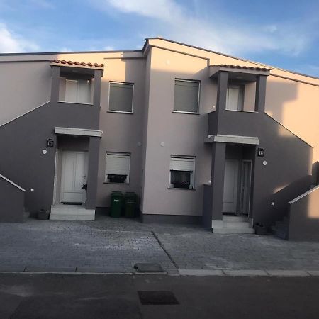 ויר Apartman Petra 2 מראה חיצוני תמונה